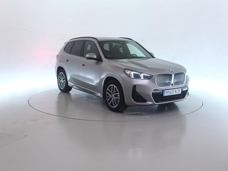 BMW iX1 eDrive 20 M Sport — zdjęcie 7