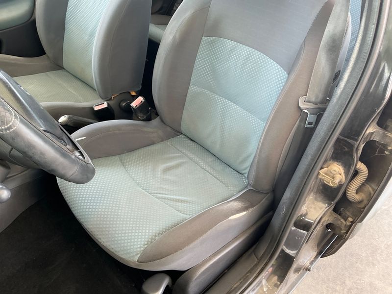 Renault Clio 1.5 dCi Tech-Run 2005 – снимка 29