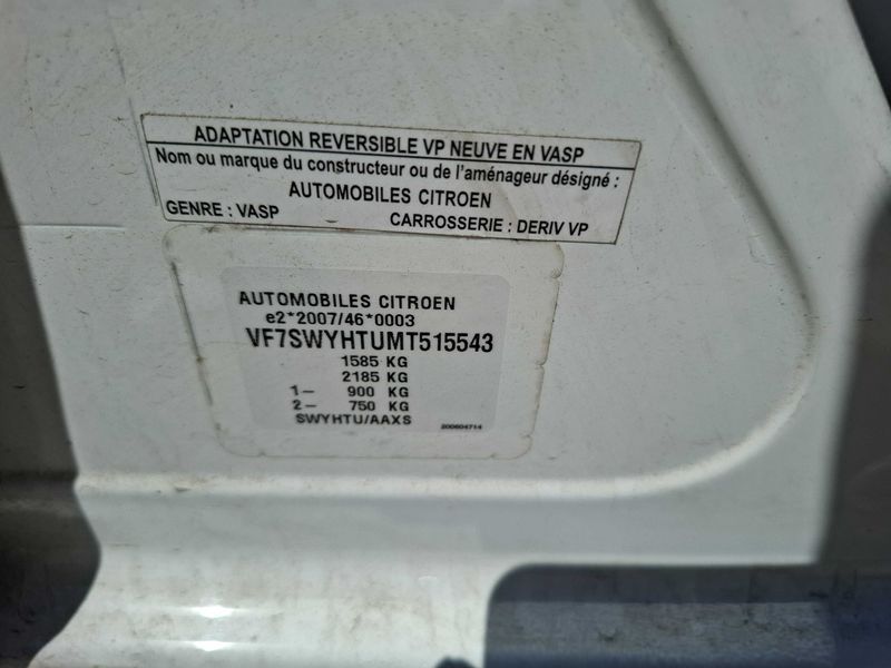 Citroen C3 1.5 Blue-HDi Société Feel Nav 2021 – снимка 20