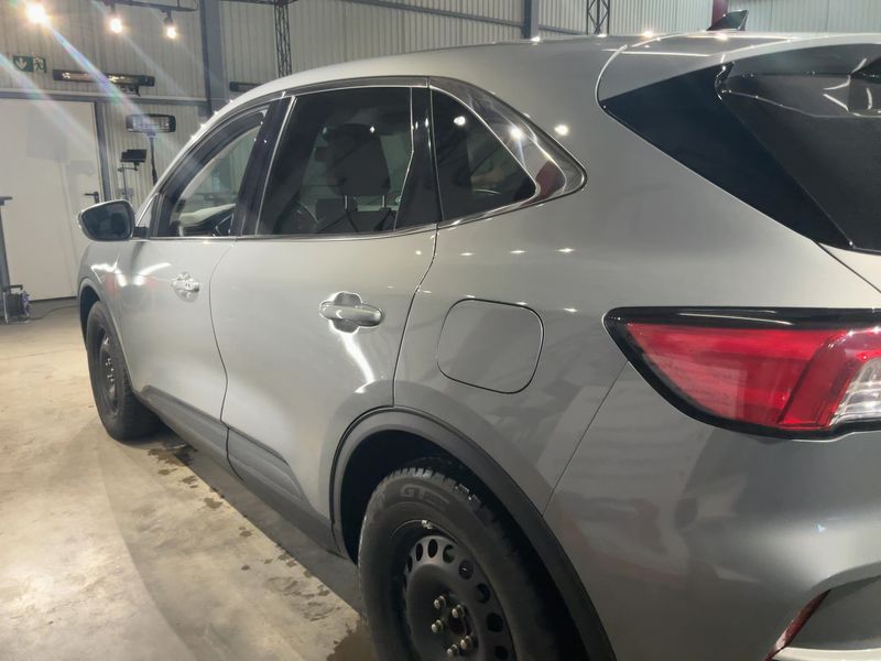 Ford Kuga 1.5 EcoBoost Titanium X — zdjęcie 3