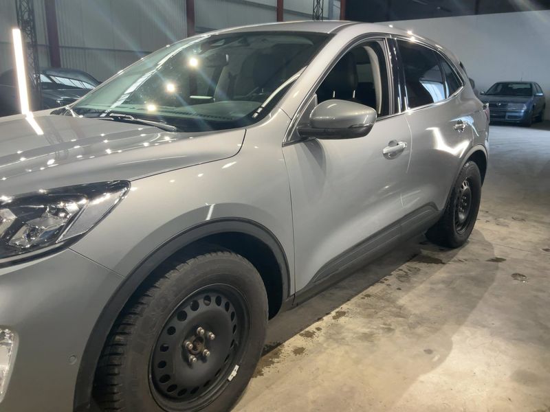 Ford Kuga 1.5 EcoBoost Titanium X — zdjęcie 2