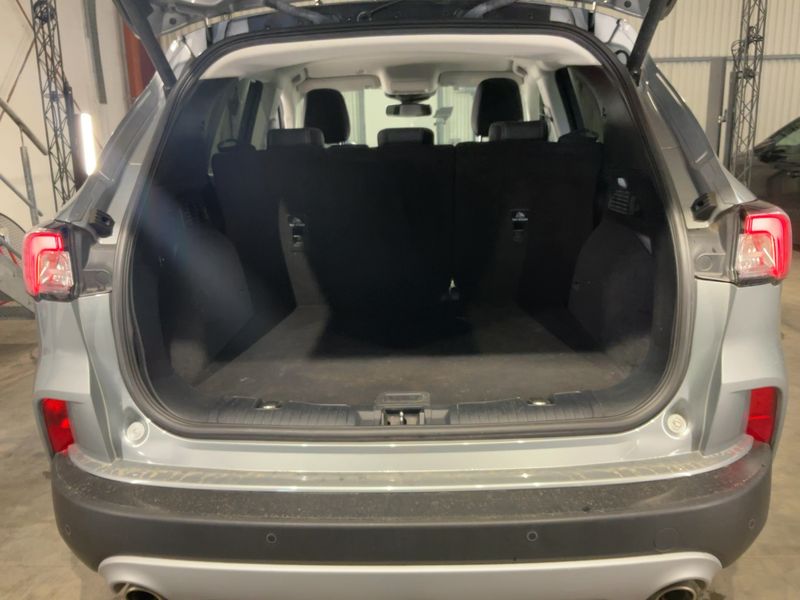 Ford Kuga 1.5 EcoBoost Titanium X — zdjęcie 10