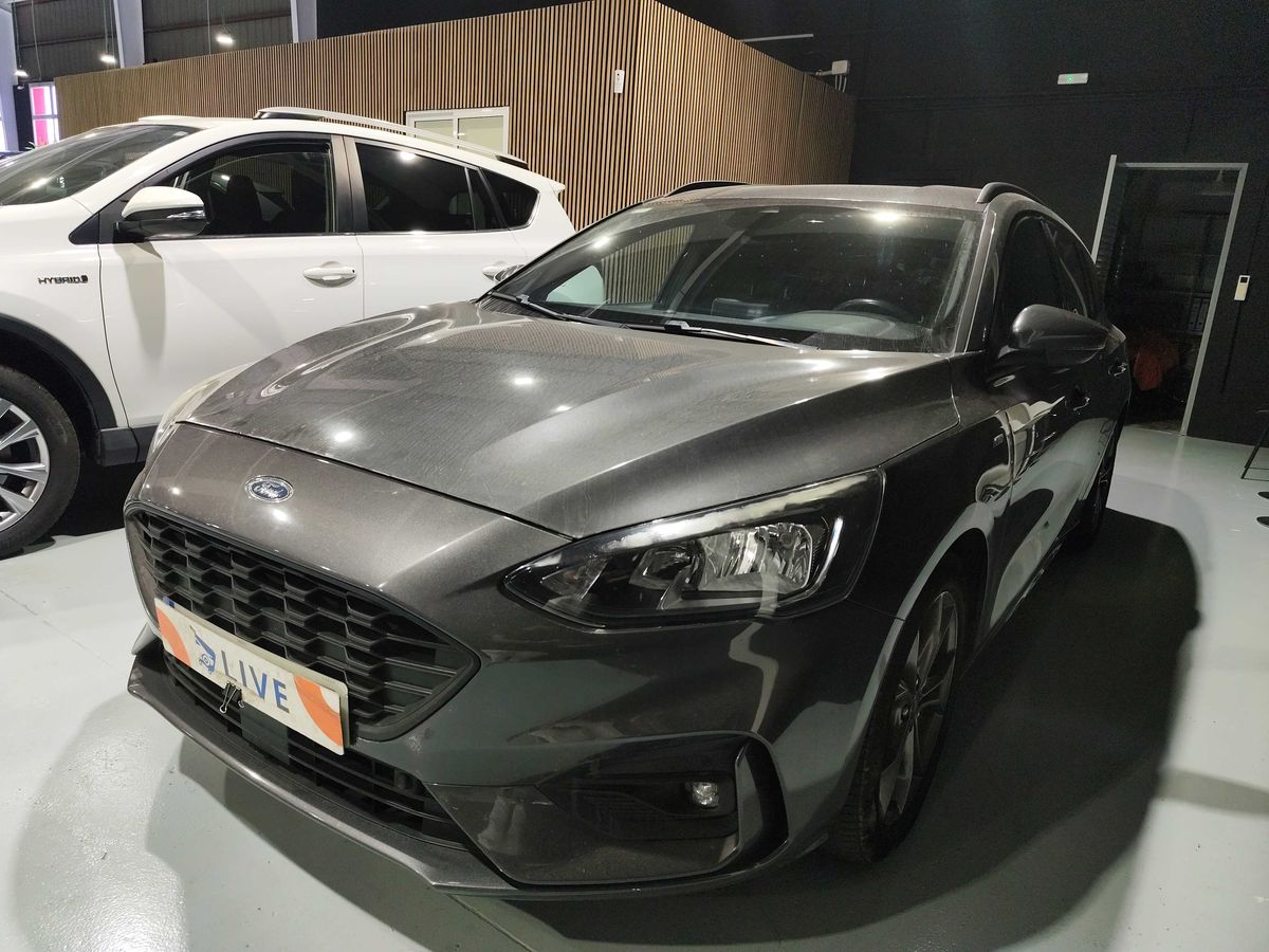 Ford Focus 2019 — photo 1