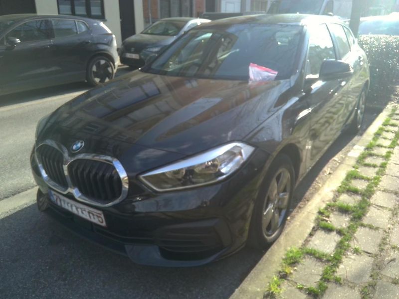 BMW 1er 116d Advantage 2019 – снимка 1