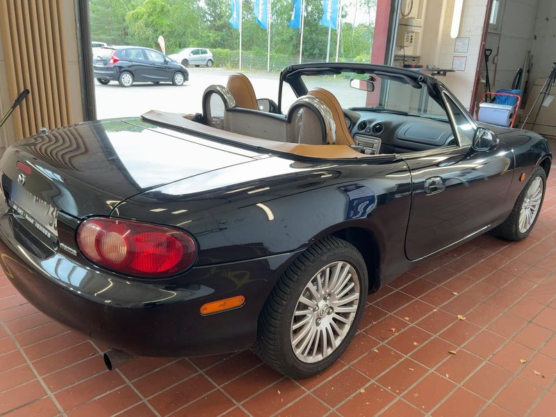 Mazda MX-5 1.9 Roadster — zdjęcie 6