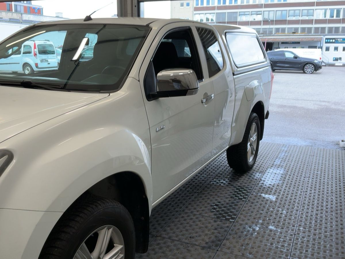 Isuzu D-MAX 1.9 Turbodiesel Double Cab Basis 4WD