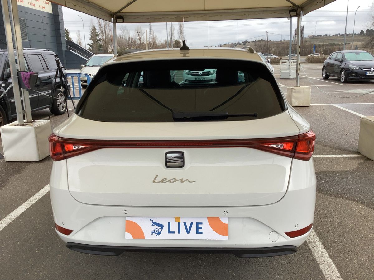 Seat Leon 2023 — photo 8