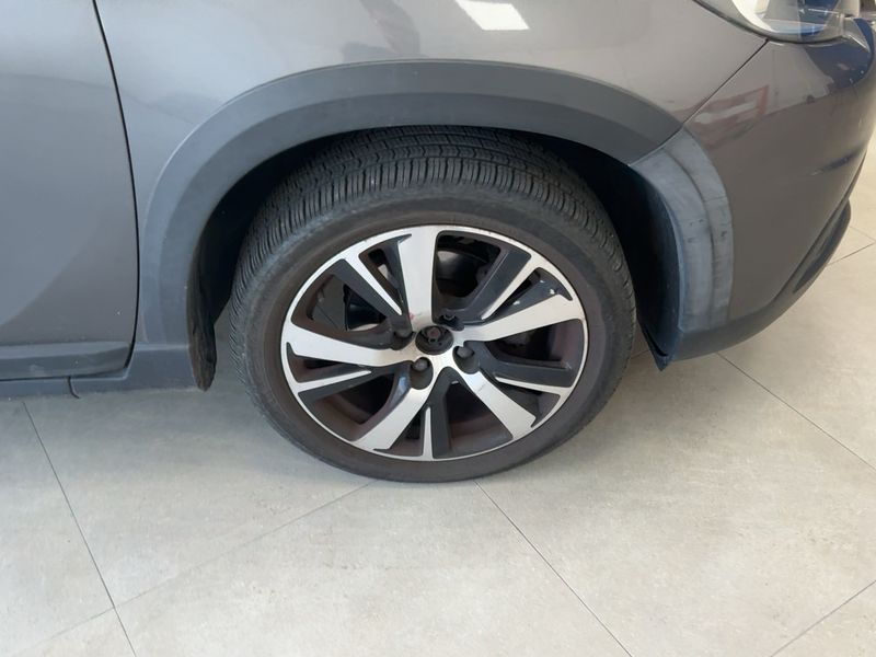 Peugeot 2008 1.2 PureTech Allure 2017 – снимка 11