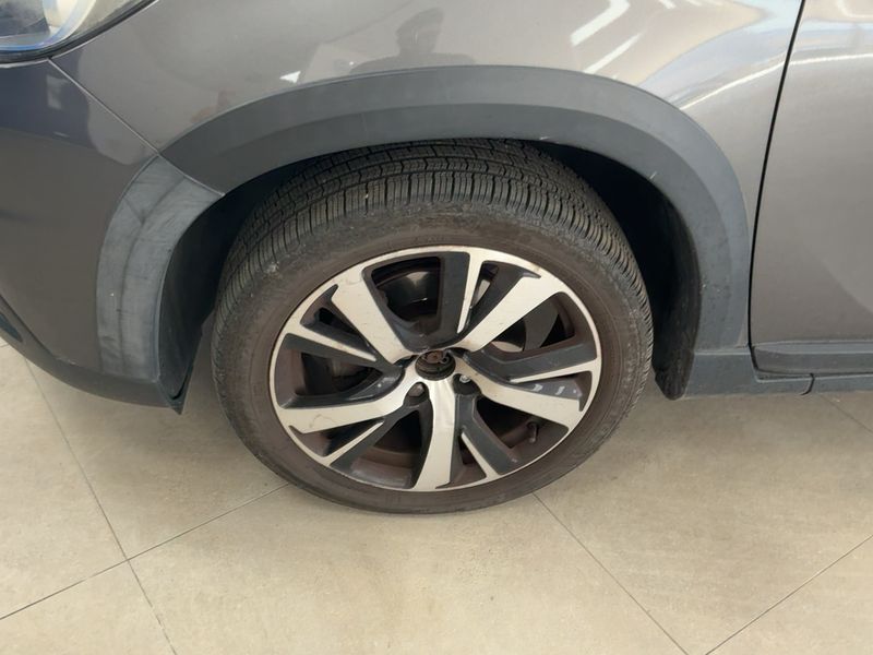 Peugeot 2008 1.2 PureTech Allure 2017 – снимка 3