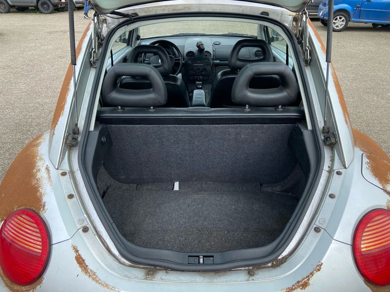 Volkswagen New Beetle 1.9 TDI — zdjęcie 9
