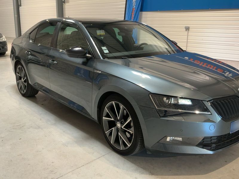 Skoda Superb 1.4 TSI ACT SportLine — zdjęcie 8