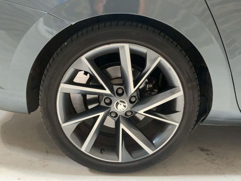 Skoda Superb 1.4 TSI ACT SportLine 2018 – снимка 9