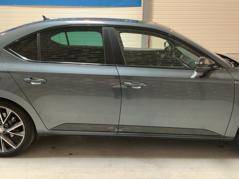 Skoda Superb 1.4 TSI ACT SportLine — zdjęcie 7