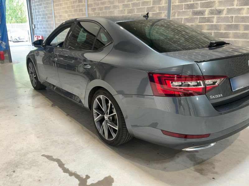 Skoda Superb 1.4 TSI ACT SportLine — zdjęcie 3