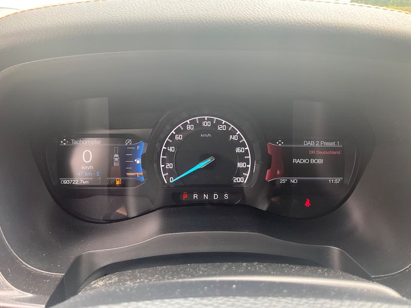 Ford Ranger 2.0 TDCi Doppelkabine 4x4 Wildtrak — zdjęcie 13