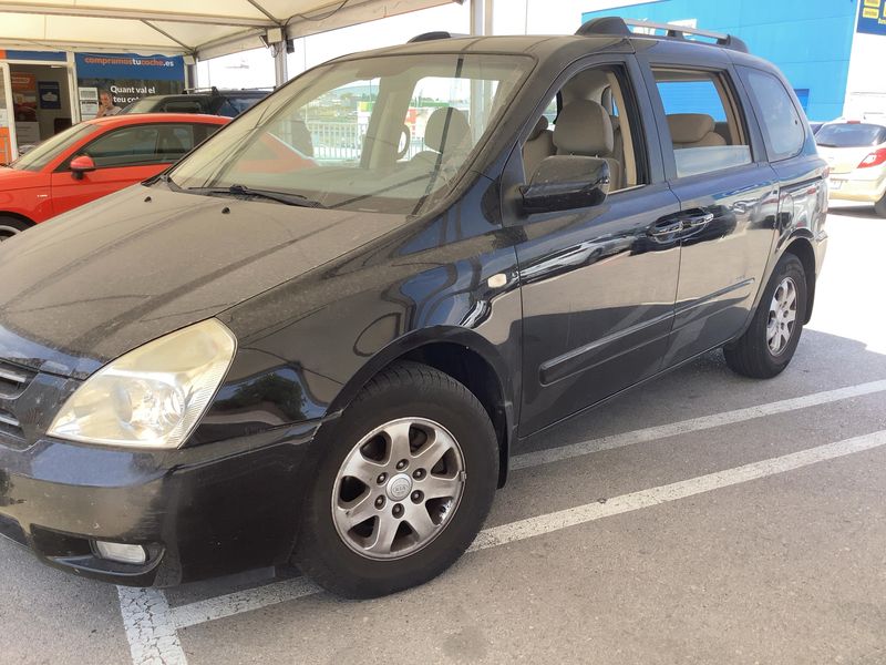 Kia Carnival 2.9 CRDi VGT Active — zdjęcie 2