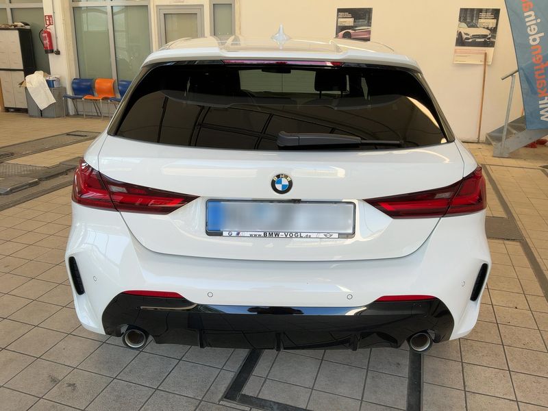 BMW 1er 120i M Sport 2023 – снимка 7