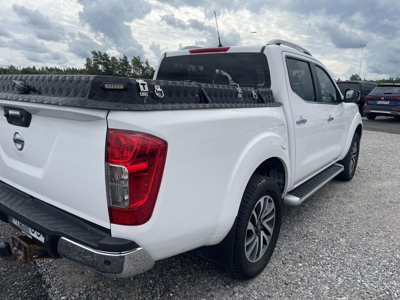 Nissan Navara NP-300 2.3 dCi Tekna+ Double Cab 4x4 — zdjęcie 6