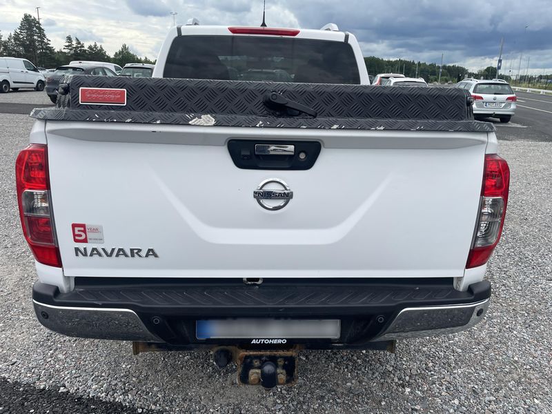 Nissan Navara NP-300 2.3 dCi Tekna+ Double Cab 4x4 — zdjęcie 5