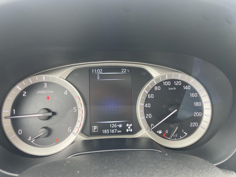 Nissan Navara NP-300 2.3 dCi Tekna+ Double Cab 4x4 — zdjęcie 13