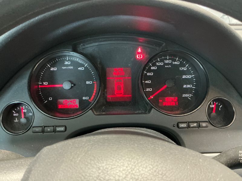 Seat Exeo 2.0 TDI Reference — zdjęcie 4