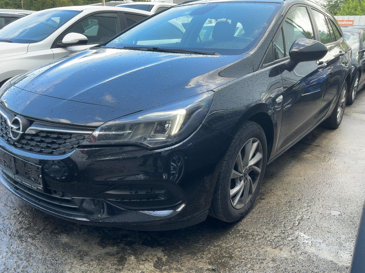 Opel Astra 2021