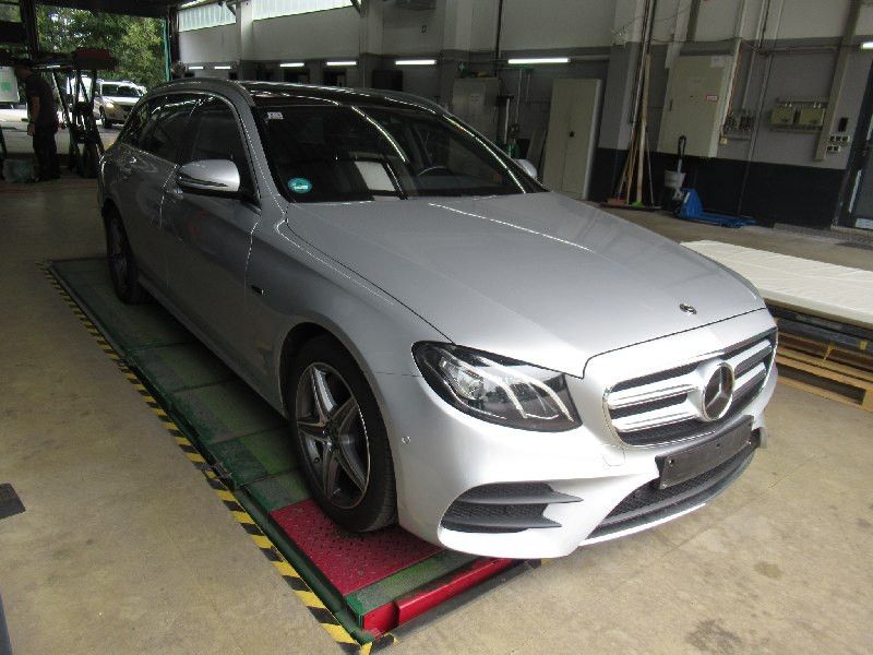 Mercedes-Benz E-Klasse E 300 de T AMG Line