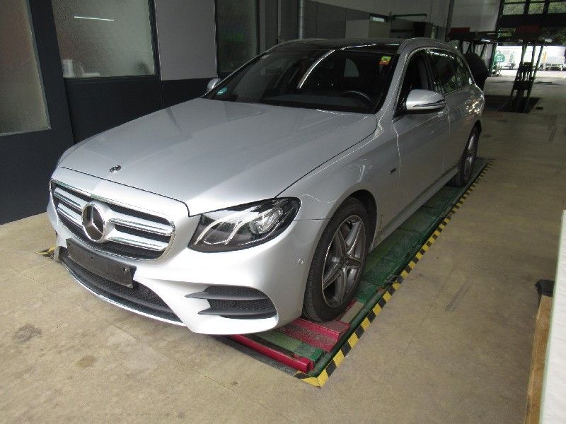 Mercedes-Benz E-Klasse E 300 de T AMG Line