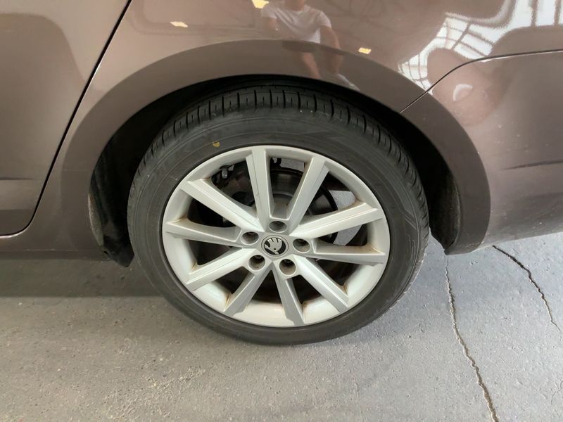 Skoda Octavia 2.0 TDI Elegance 2014 – снимка 5