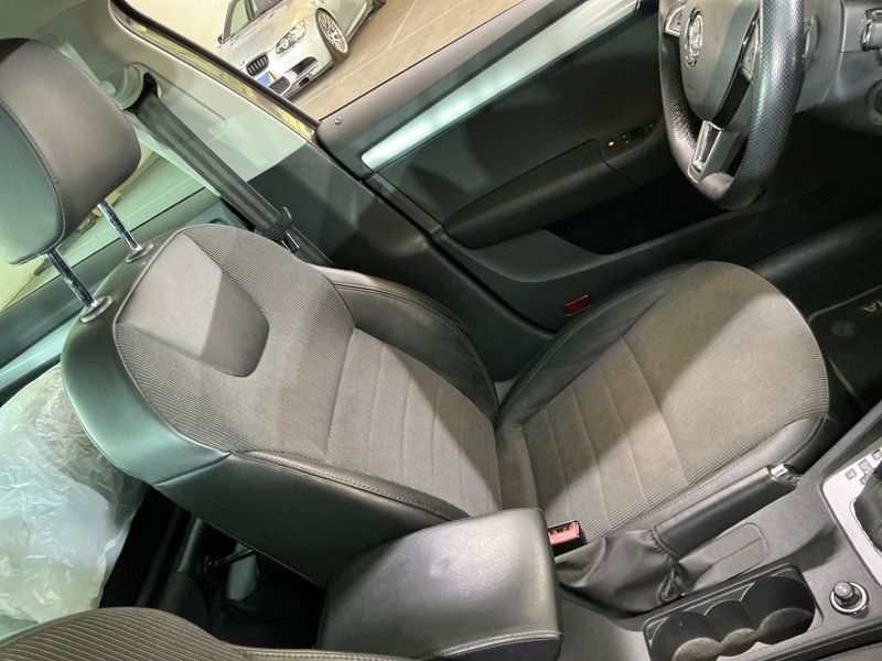 Skoda Octavia 2.0 TDI Elegance 2014 – снимка 31
