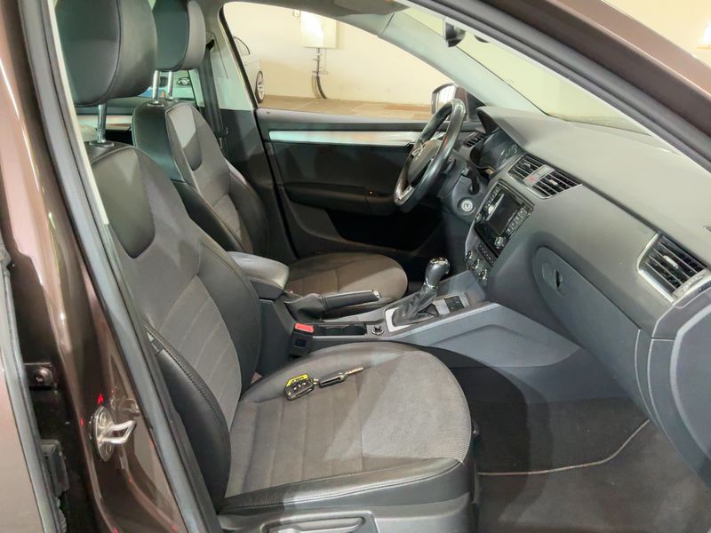 Skoda Octavia 2.0 TDI Elegance 2014 – снимка 17