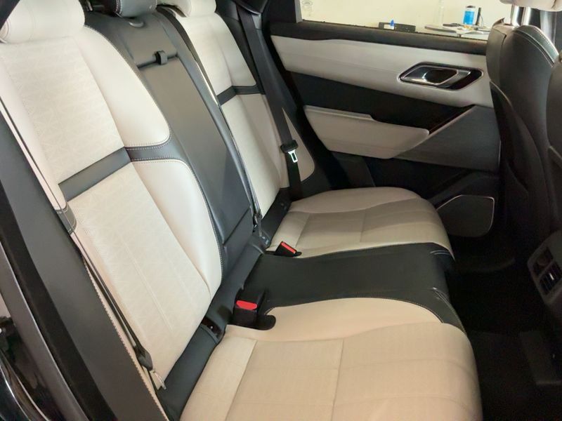 Land Rover Range Rover Velar 3.0 V6 Kompressor HSE R-Dynamic — zdjęcie 14