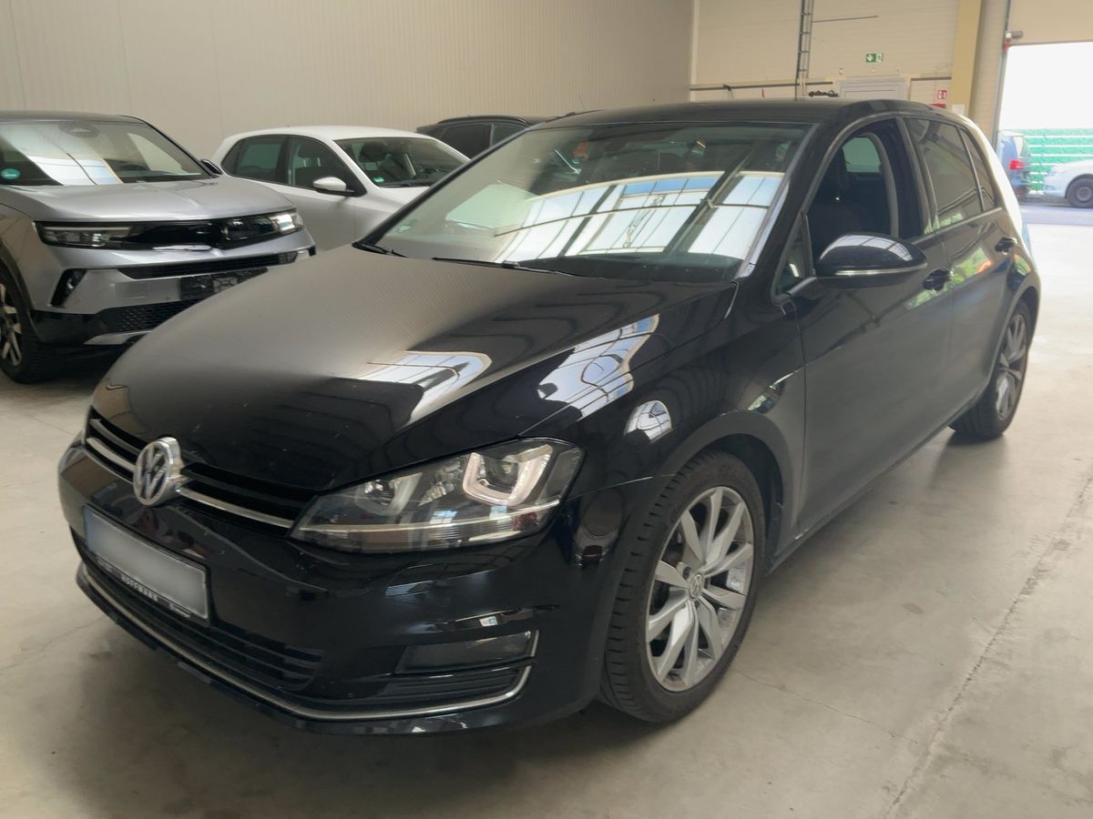 Volkswagen Golf 2016 — photo 1