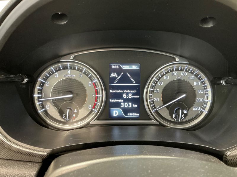 Suzuki Vitara 1.4 BoosterJet Mild-Hybrid Comfort+ 4x4 — zdjęcie 13
