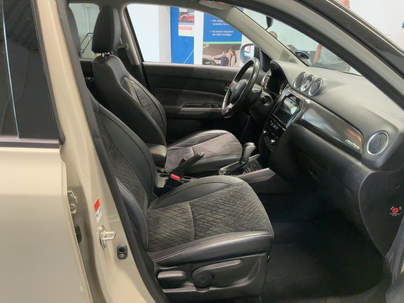 Suzuki Vitara 1.4 BoosterJet Mild-Hybrid Comfort+ 4x4 — zdjęcie 11