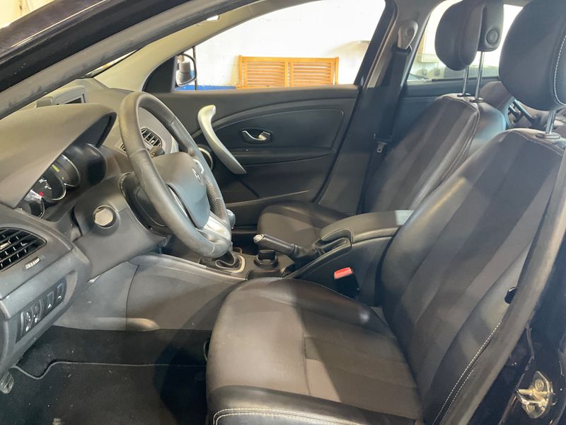 Renault Fluence 2.0 Dynamique — zdjęcie 3