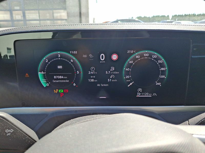 Volkswagen Passat 2.0 TDI R-line — zdjęcie 12