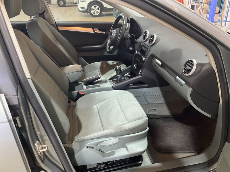 Audi A3 Sportback 1.9 TDI Ambiente — zdjęcie 3