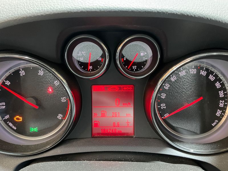 Opel Mokka 1.6 CDTI DPF Cosmo ecoFlex — zdjęcie 13