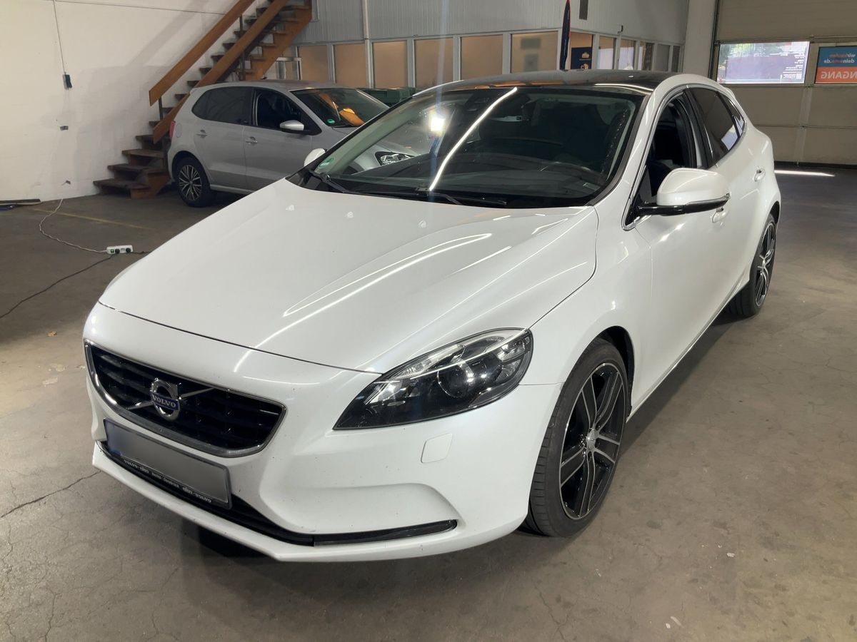 Volvo V40 2014