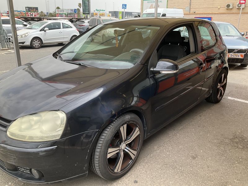Golf V 1.6 FSI Sportline
