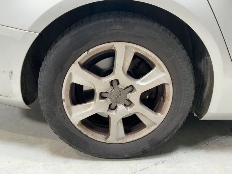 Audi A4 2.0 TDI Ambiente 2010 – снимка 9