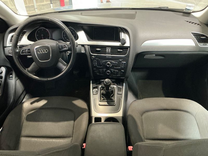 Audi A4 2.0 TDI Ambiente — zdjęcie 12