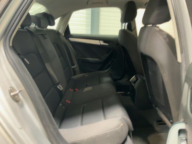 Audi A4 2.0 TDI Ambiente — zdjęcie 14