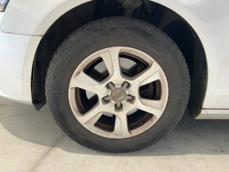 Audi A4 2.0 TDI Ambiente 2010 – снимка 3