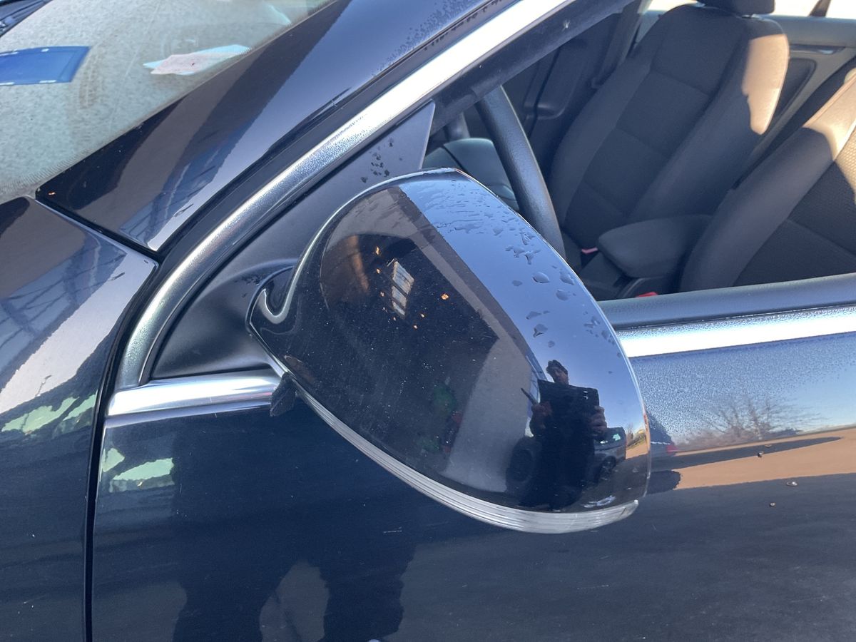 Volkswagen Jetta 2010 — photo 41