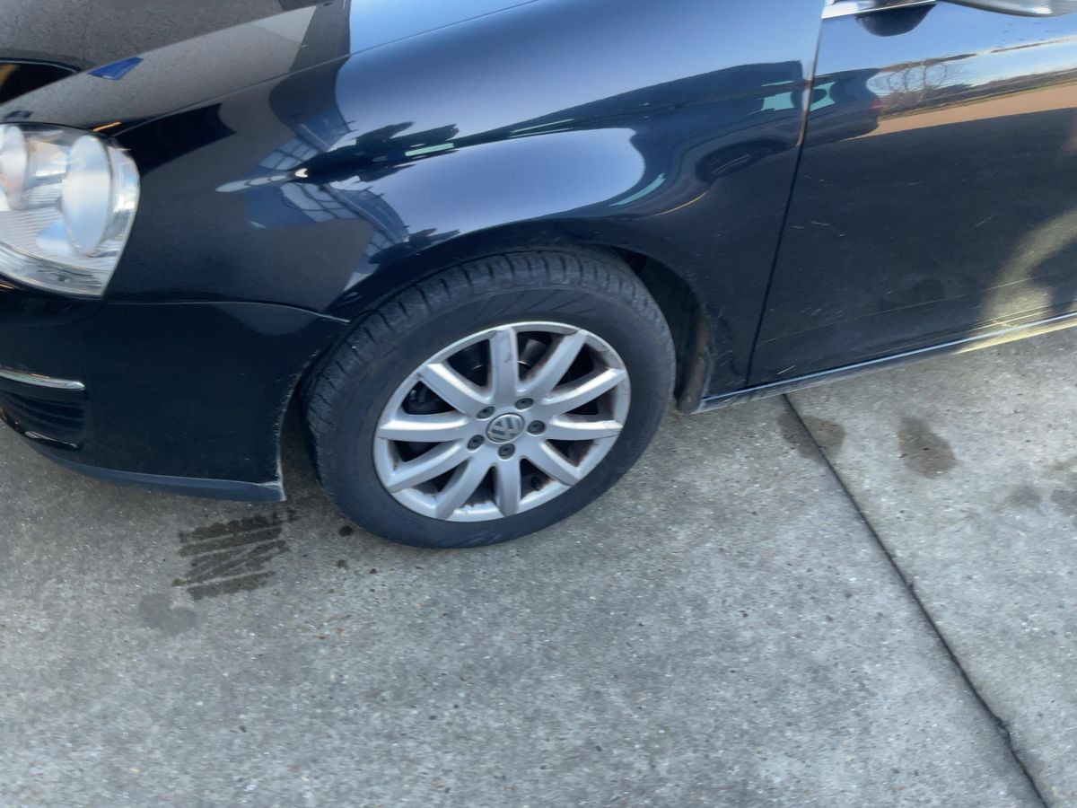 Volkswagen Jetta 2010 — photo 4