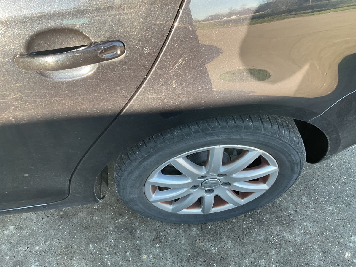 Volkswagen Jetta 2010 — photo 44