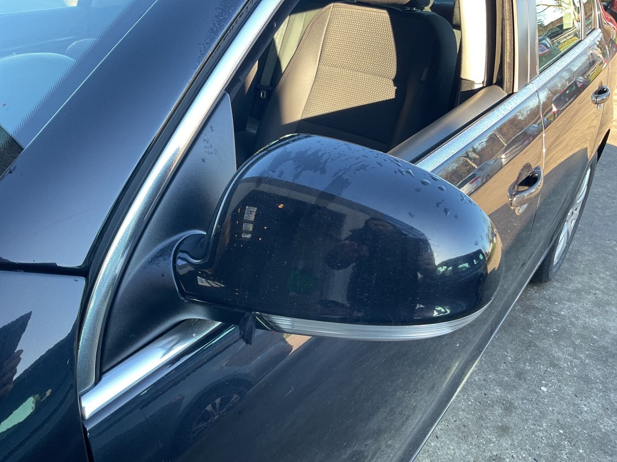 Volkswagen Jetta 2010 — photo 42