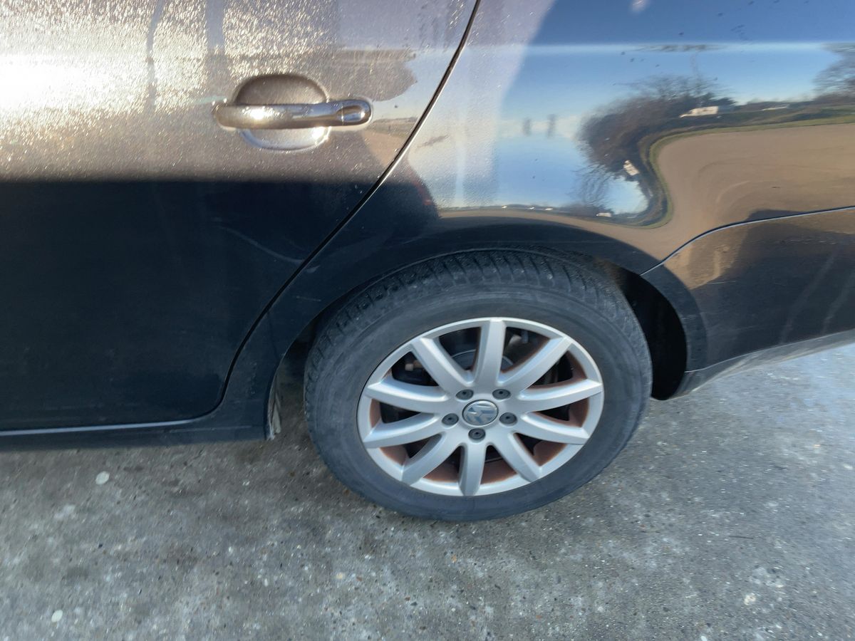 Volkswagen Jetta 2010 — photo 6